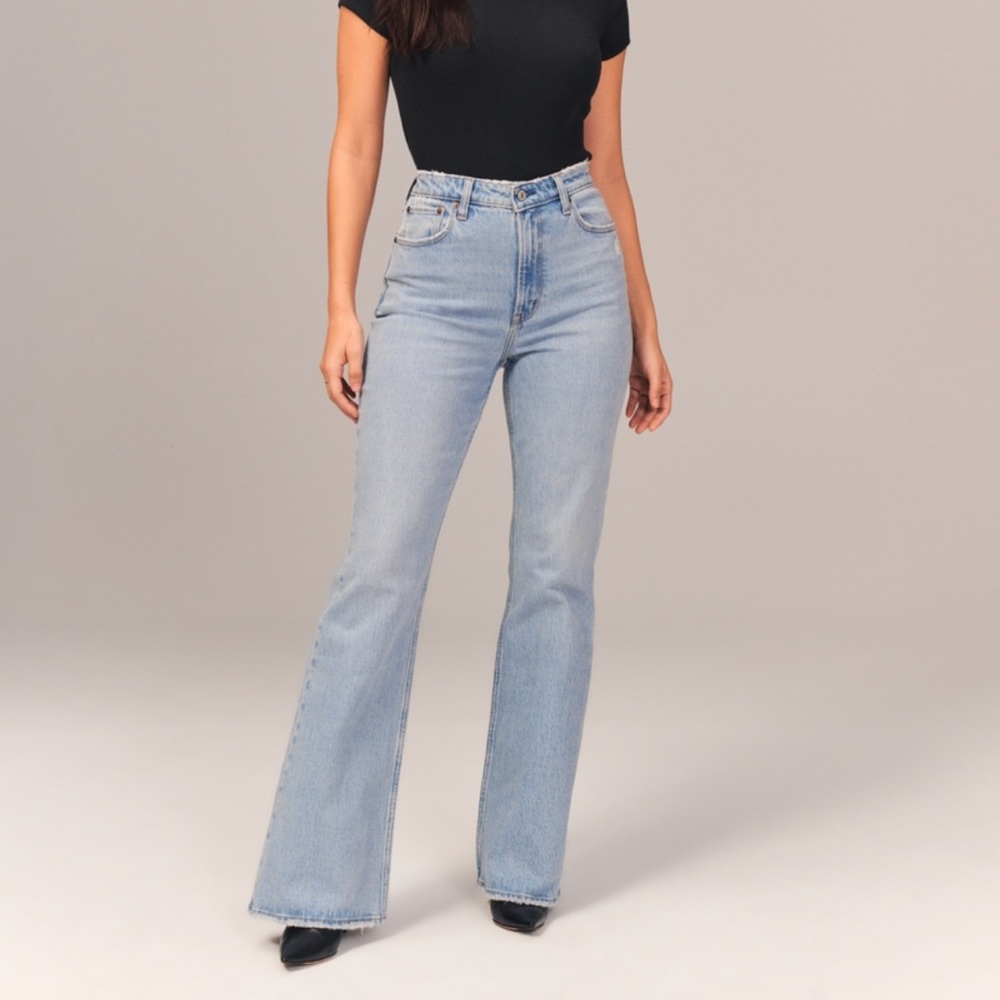 Abercrombie & Fitch Vintage High Rise Flared Jeans (curve love)